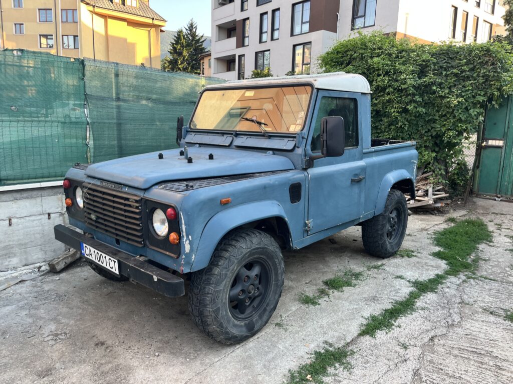Barry as found: a blue Land Rover 90 converted to a pickup, before the restoration