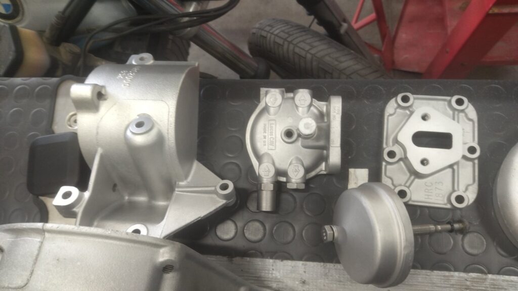 Water-blasted aluminium engine castings for the Ninety's 200Tdi, back to a fresh-from-the-mould finish